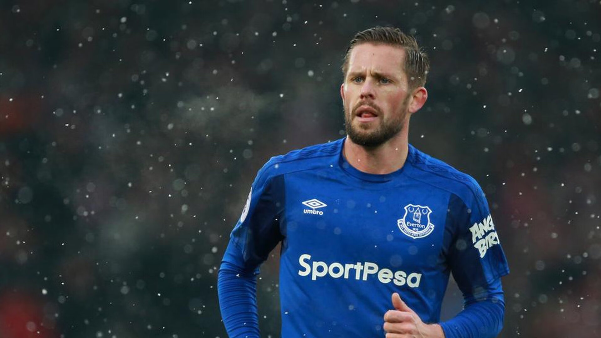 勇士队连续四场大胜，士气如虹，勇士队四连败